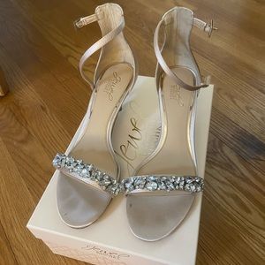 Jewel Badgley Mischka heels